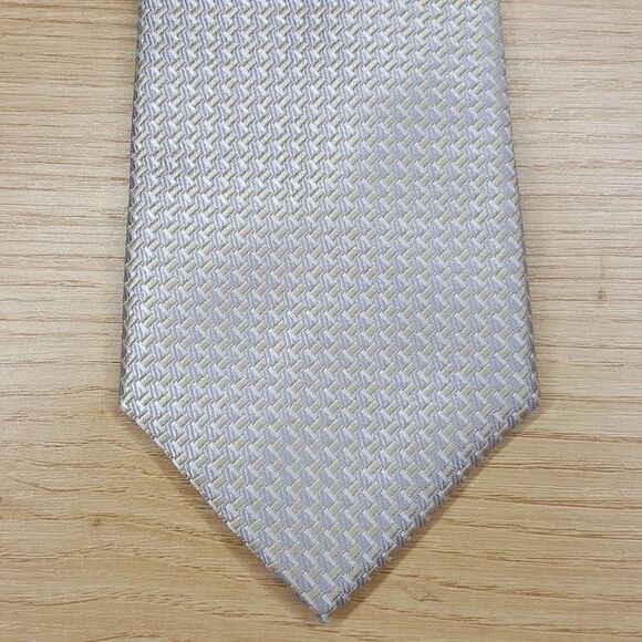 MICHAEL KORS Mens Neck Tie Taupe Tan Gray Zig Zag Classic Pointed Silk Blend - Picture 1 of 6